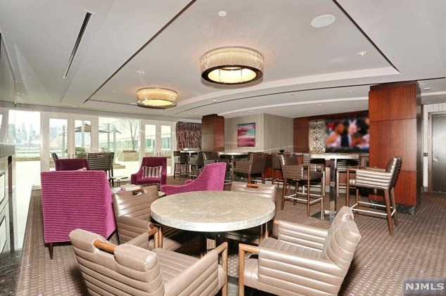 800 Ave At Port Imperial Blvd, Union City NJ 07086 exterior