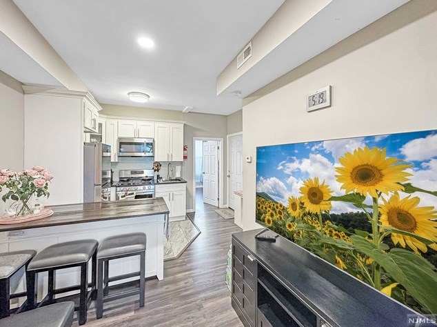 161 St, Union City NJ 07087-5439 exterior