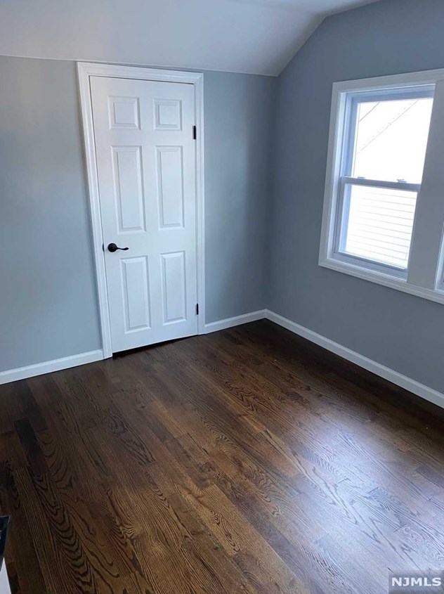 377 Parker Ave, Hackensack NJ  07601-1831 exterior