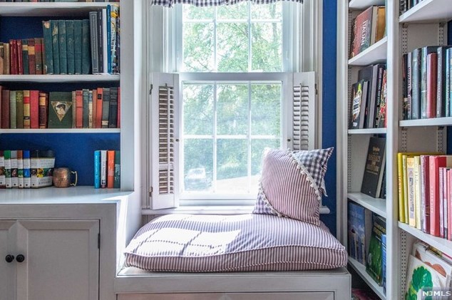 1687 County Rd 565, Wantage NJ 07461-4809 exterior