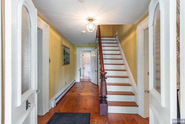 1687 County Rd 565, Wantage NJ 07461-4809 exterior