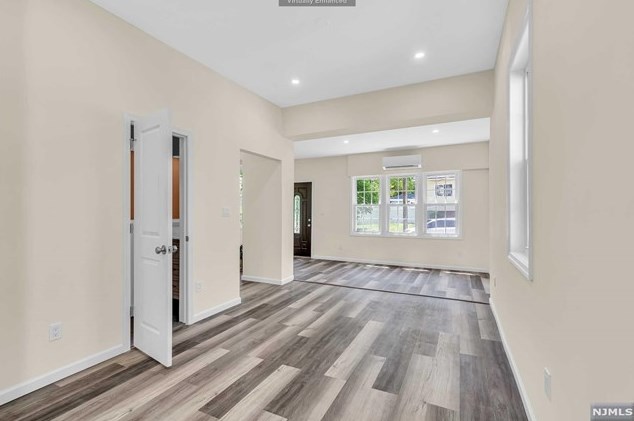 155 Fairview Ave, Teaneck NJ 07666-5931 exterior