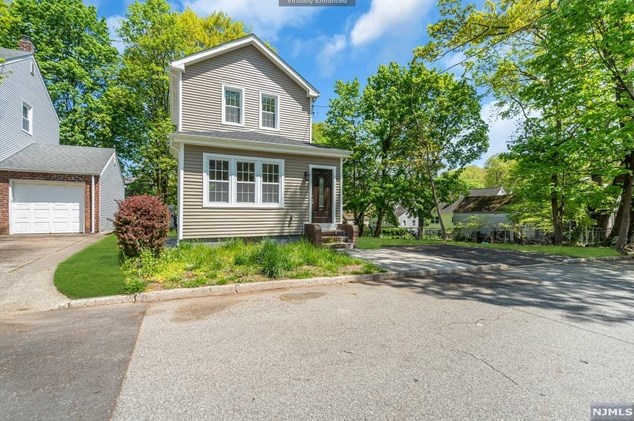 155 Fairview Ave, Teaneck NJ 07666-5931 exterior