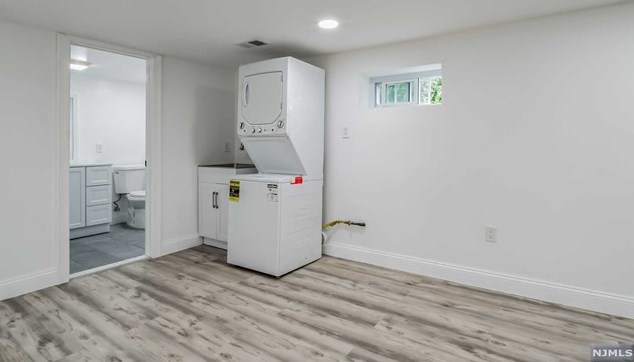 48 Garwood, Outwater NJ 07026-3524 exterior