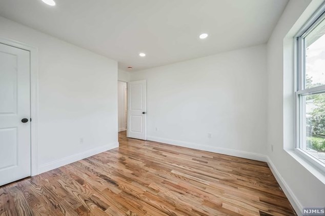 48 Garwood, Outwater NJ 07026-3524 exterior