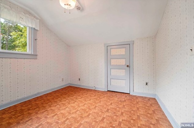 125 Prospect Ave, Westwood NJ 07675-2113 exterior