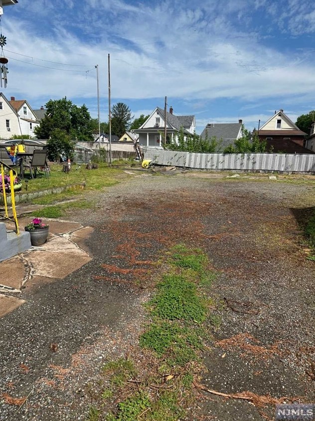 13 Maple St, Outwater NJ 07026-3321 exterior