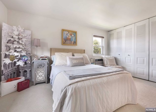 15 2b Knox Ter, Wayne NJ 07470-7949 exterior