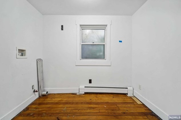 1111 Farm Rd, Secaucus NJ  07094-4005 exterior