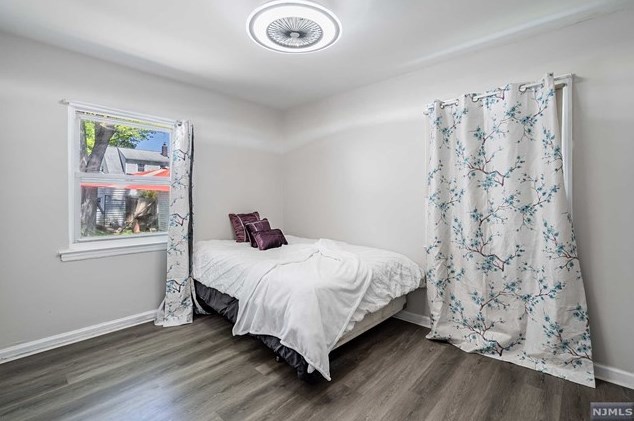 241 Van Buskirk Rd, Teaneck NJ 07666-6361 exterior