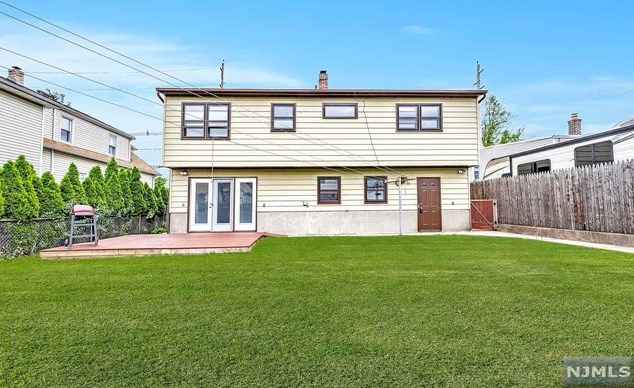 453 Madeline Ave, Outwater NJ 07026-2006 exterior