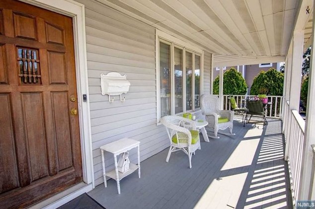 58 Cresskill Ave, Cresskill NJ  07626-1415 exterior