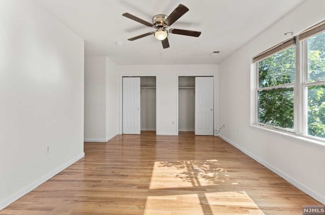 134 Palm St, Newark NJ 07106-1117 exterior