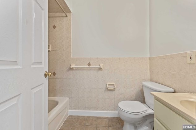 134 Palm St, Newark NJ 07106-1117 exterior