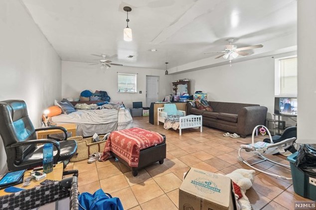 134 Palm St, Newark NJ 07106-1117 exterior