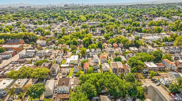 134 Palm St, Newark NJ 07106-1117 exterior