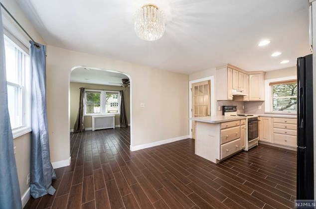 652 Tilden Ave, Teaneck NJ 07666-1847 exterior