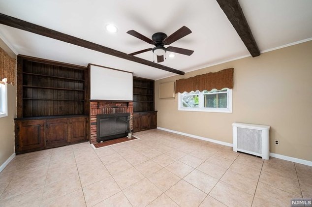 652 Tilden Ave, Teaneck NJ 07666-1847 exterior