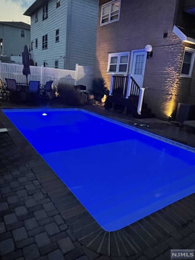 156 Lee St, Elmwood Park NJ  07407-2211 exterior