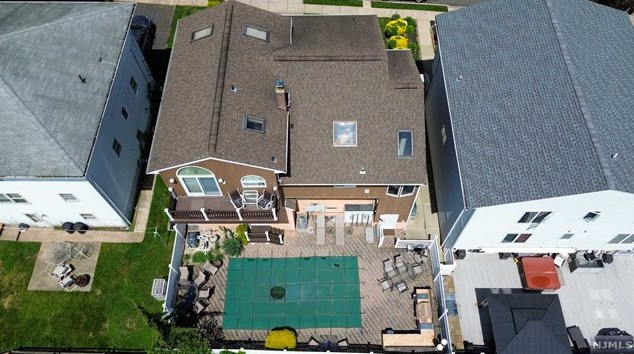 156 Lee St, Elmwood Park NJ  07407-2211 exterior