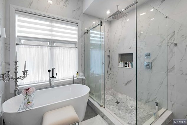 1408 14 St, West Fort Lee NJ 07024-2007 exterior