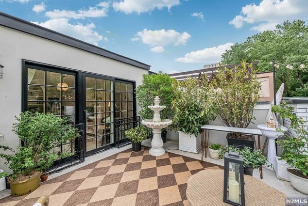 1408 14 St, West Fort Lee NJ 07024-2007 exterior