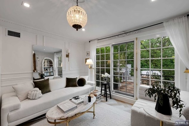 1408 14 St, West Fort Lee NJ 07024-2007 exterior