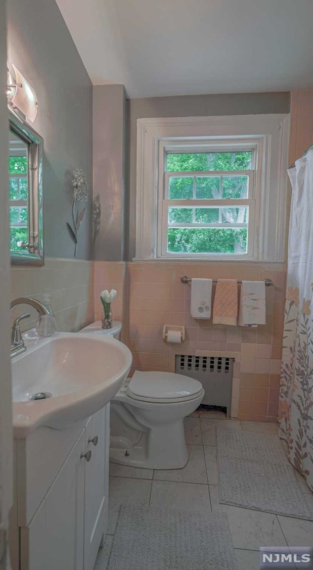 87 Passaic Ave, Rutherford NJ 07070-2059 exterior