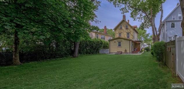 87 Passaic Ave, Rutherford NJ 07070-2059 exterior