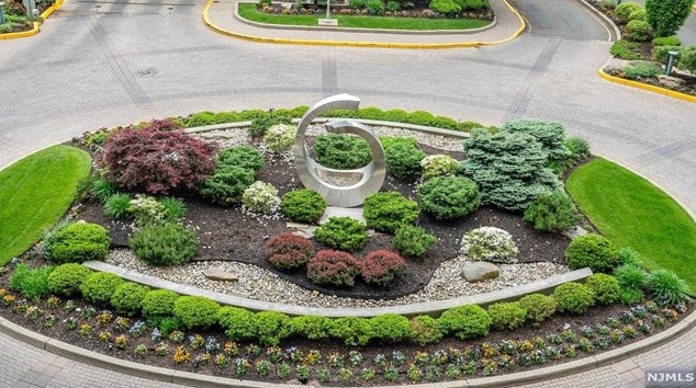 1530 Palisade Ave, West Fort Lee NJ  07024-5471 exterior