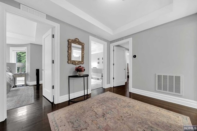 23 Cambridge Way, Union City NJ  07086-6660 exterior