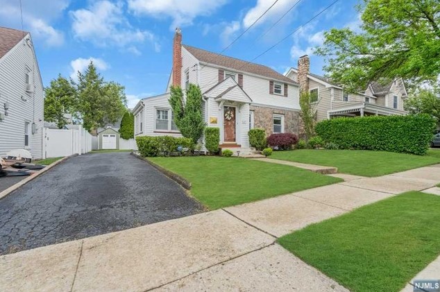 47 Kingston Ave, Paterson NJ 07506-1204 exterior