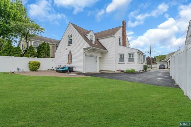 47 Kingston Ave, Paterson NJ 07506-1204 exterior