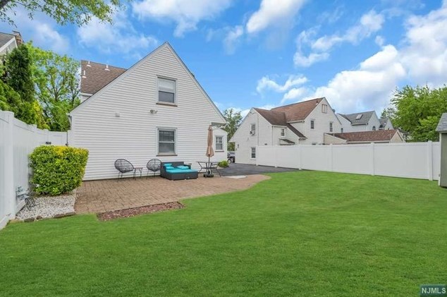 47 Kingston Ave, Paterson NJ 07506-1204 exterior