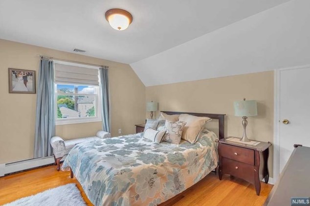 47 Kingston Ave, Paterson NJ 07506-1204 exterior