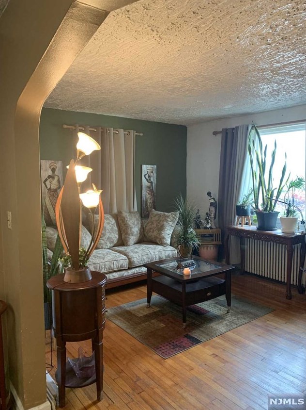 321 26th St, Paterson NJ  07514-1707 exterior