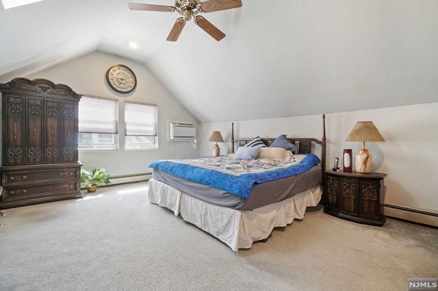 321 Griggs Ave, Teaneck NJ 07666-3101 exterior