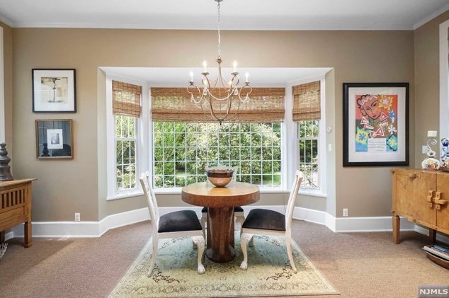 125 Oak St, Tenafly NJ 07670-3013 exterior