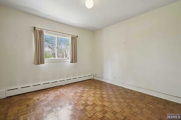 24 Fairview Ave, Montvale NJ 07645-2510 exterior