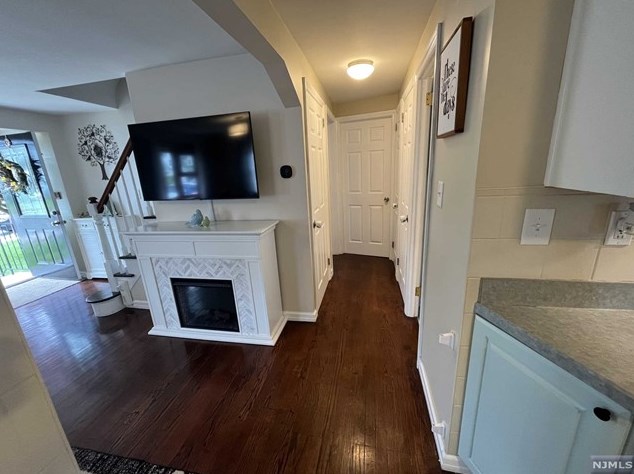 110 Lincoln Ave, Elmwood Park NJ  07407-1619 exterior