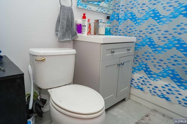 733 18th Ave, Irvington NJ  07111-3712 exterior