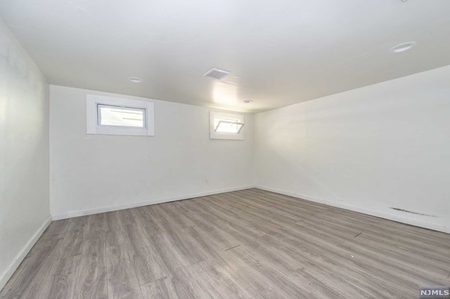 39 Division Ave, Belleville NJ 07109-2143 exterior