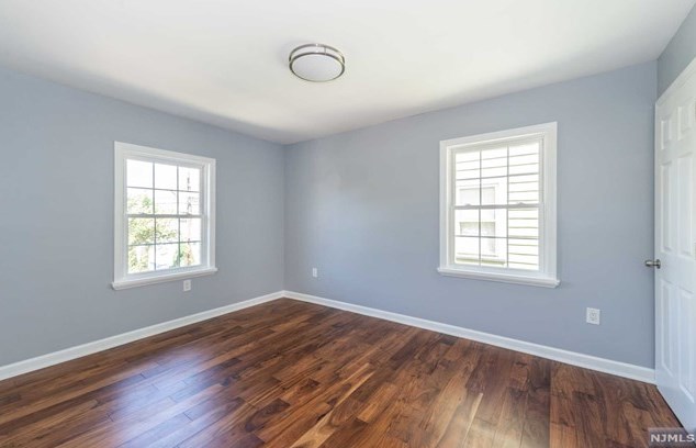 39 Division Ave, Belleville NJ 07109-2143 exterior