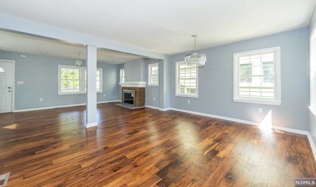 39 Division Ave, Belleville NJ 07109-2143 exterior