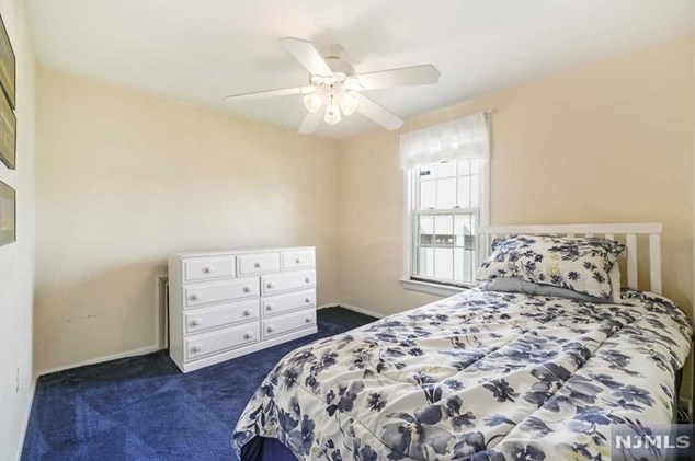 65 Harrison St, West Paterson NJ 07424-1655 exterior