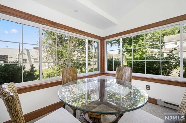 65 Harrison St, West Paterson NJ 07424-1655 exterior