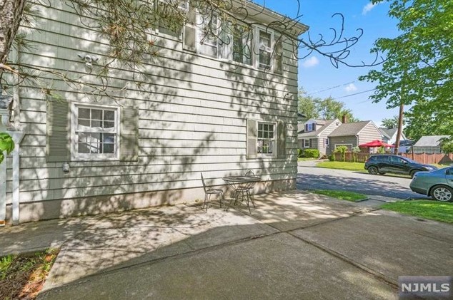 65 Harrison St, West Paterson NJ 07424-1655 exterior