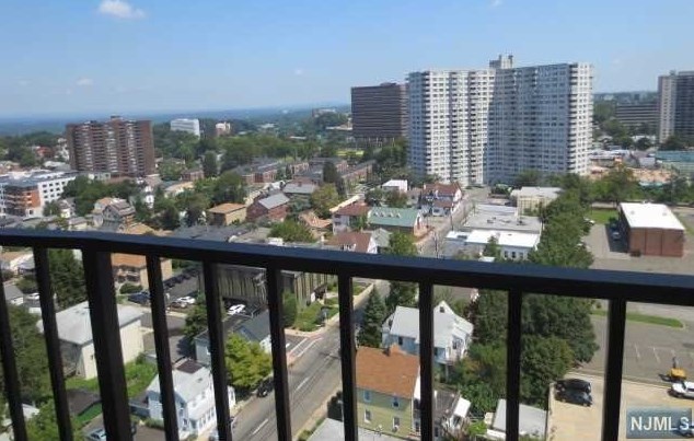 1590 Anderson Ave, West Fort Lee NJ 07024-2702 exterior