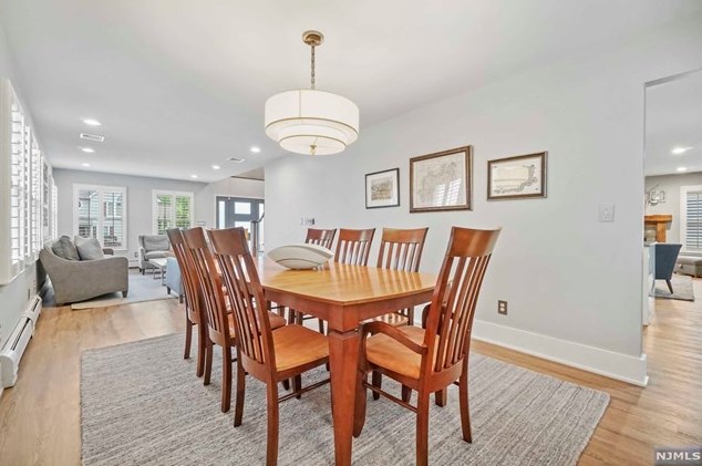 8 Serrell Dr, Montvale NJ 07645-1150 exterior