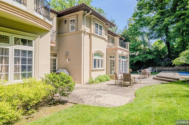 14 Homestead Rd, Tenafly NJ 07670 exterior